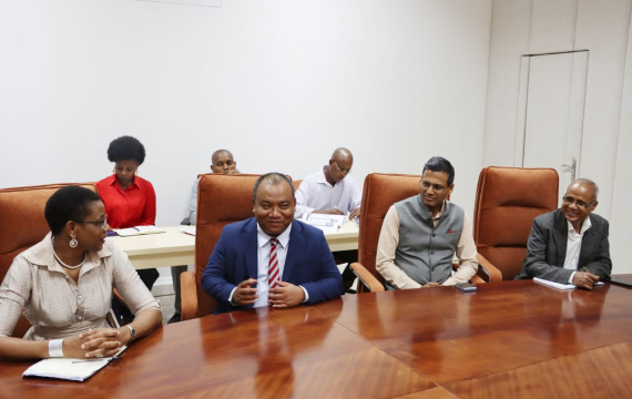 Mestres moçambicanos pela UFPE recebem diploma em evento on-line