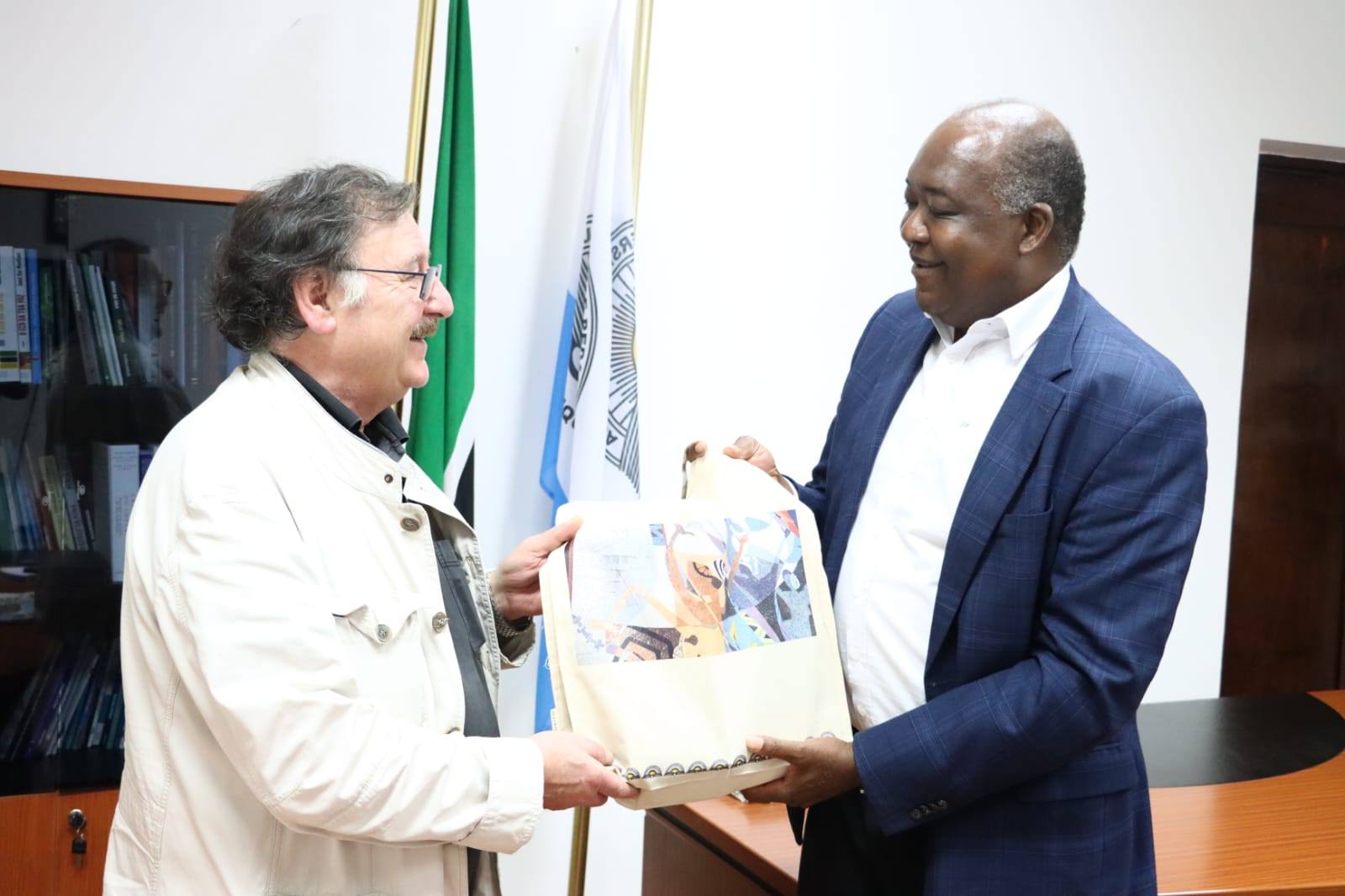 Consul Torino - UP-Maputo