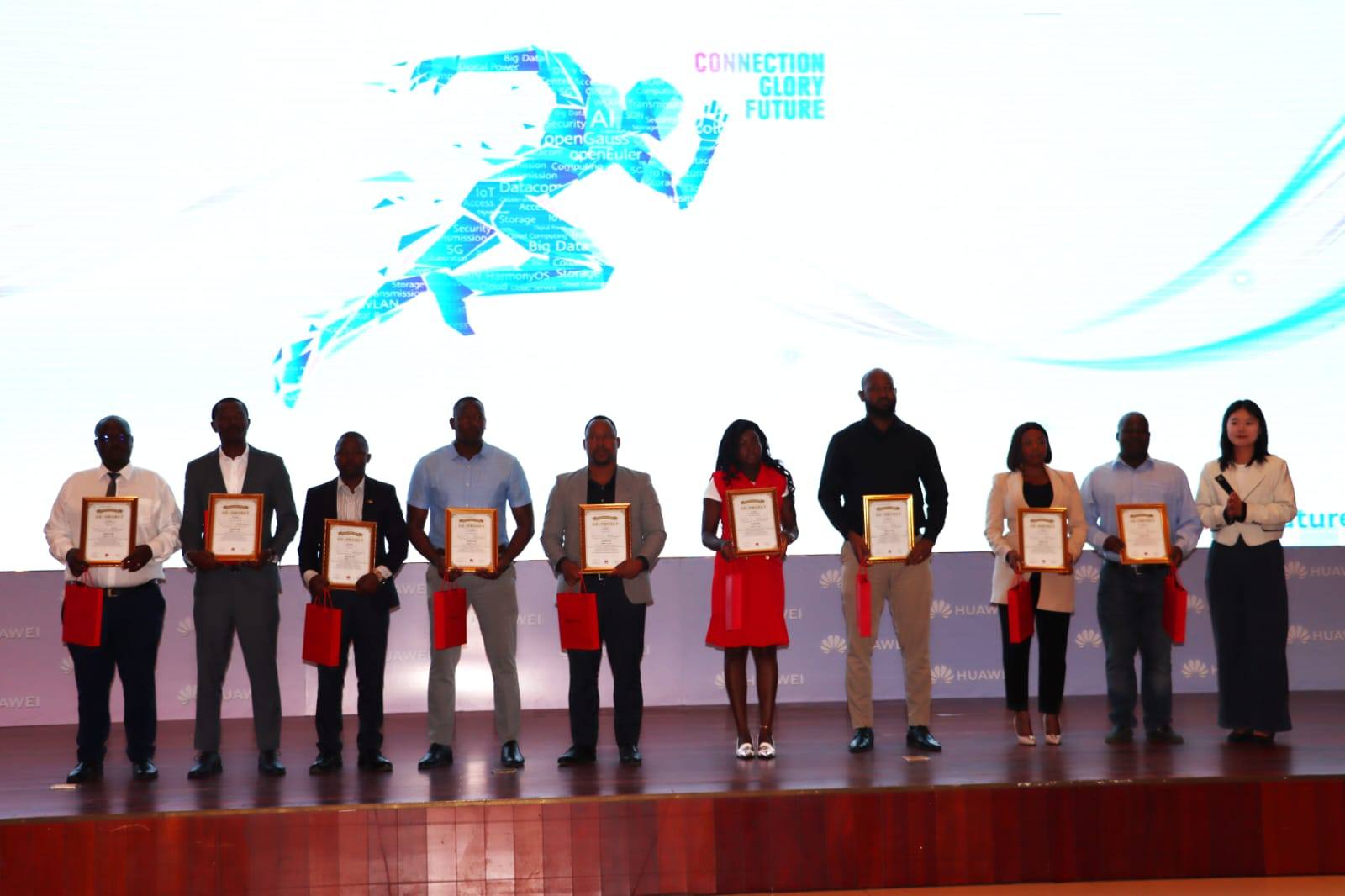 Huawei Distingue Instituições em Matéria das TIC. UP-Maputo reconhecida na ocasião